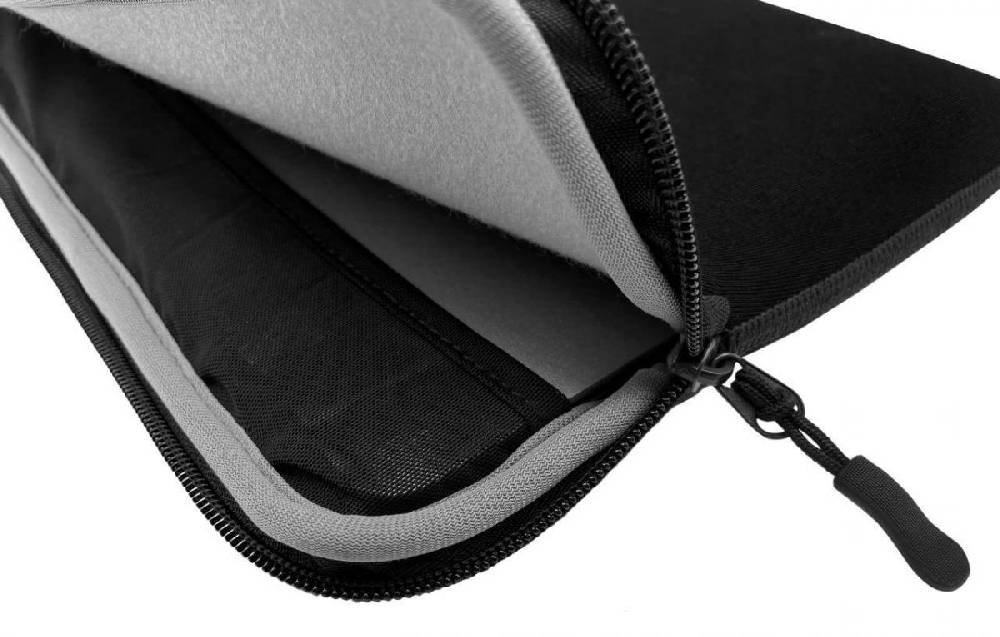 Puro Custodia Scudo Sleeve per PC da 13″ a 16″ In Vendita