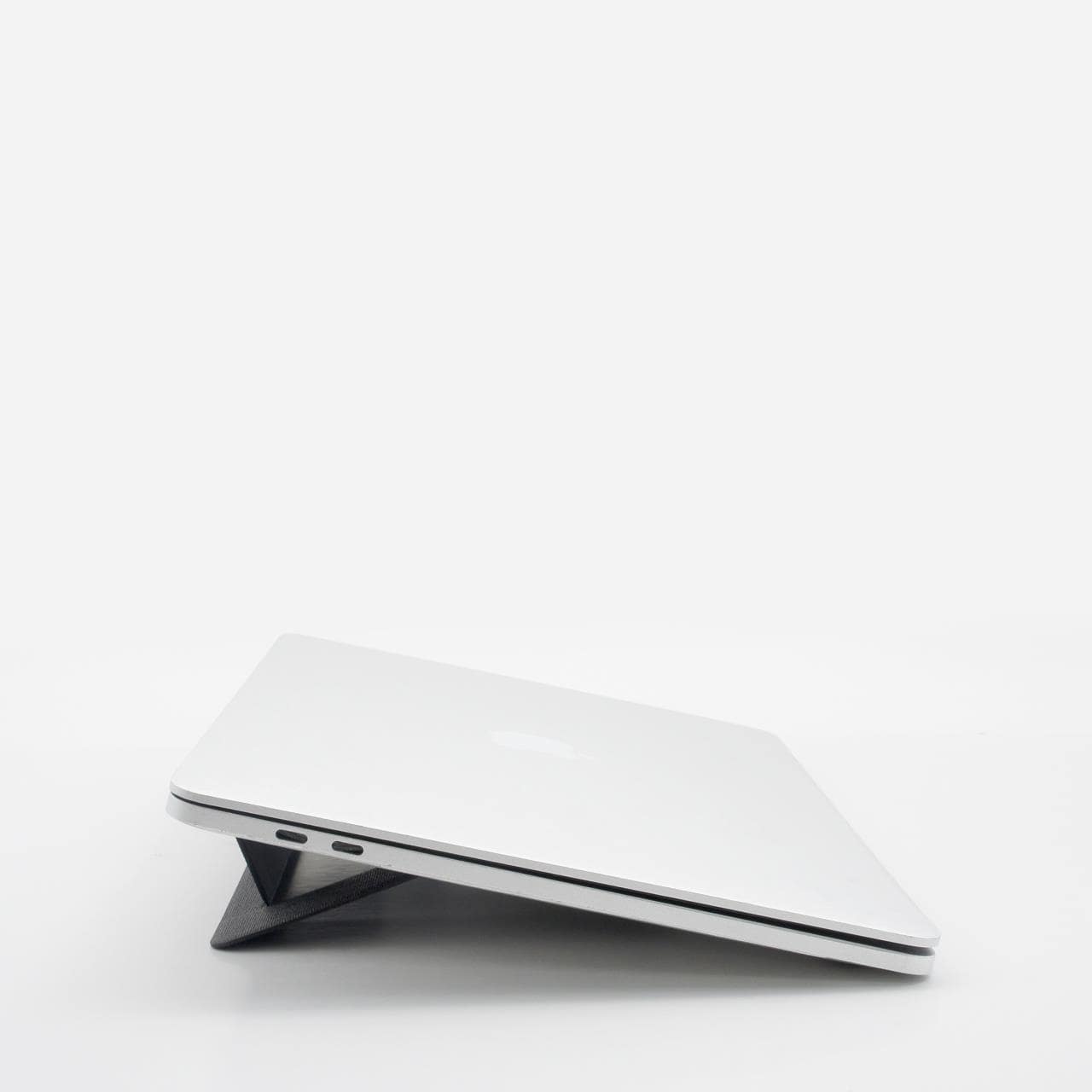 Puro Supporto Pieghevole Ultrasottile per Laptop fino a 16″ Hotsell